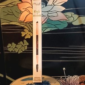 Pretty Vulgar Eyebrow brush High Standards